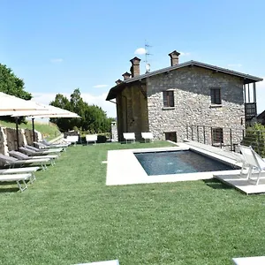 Cascina Belvedi Italie