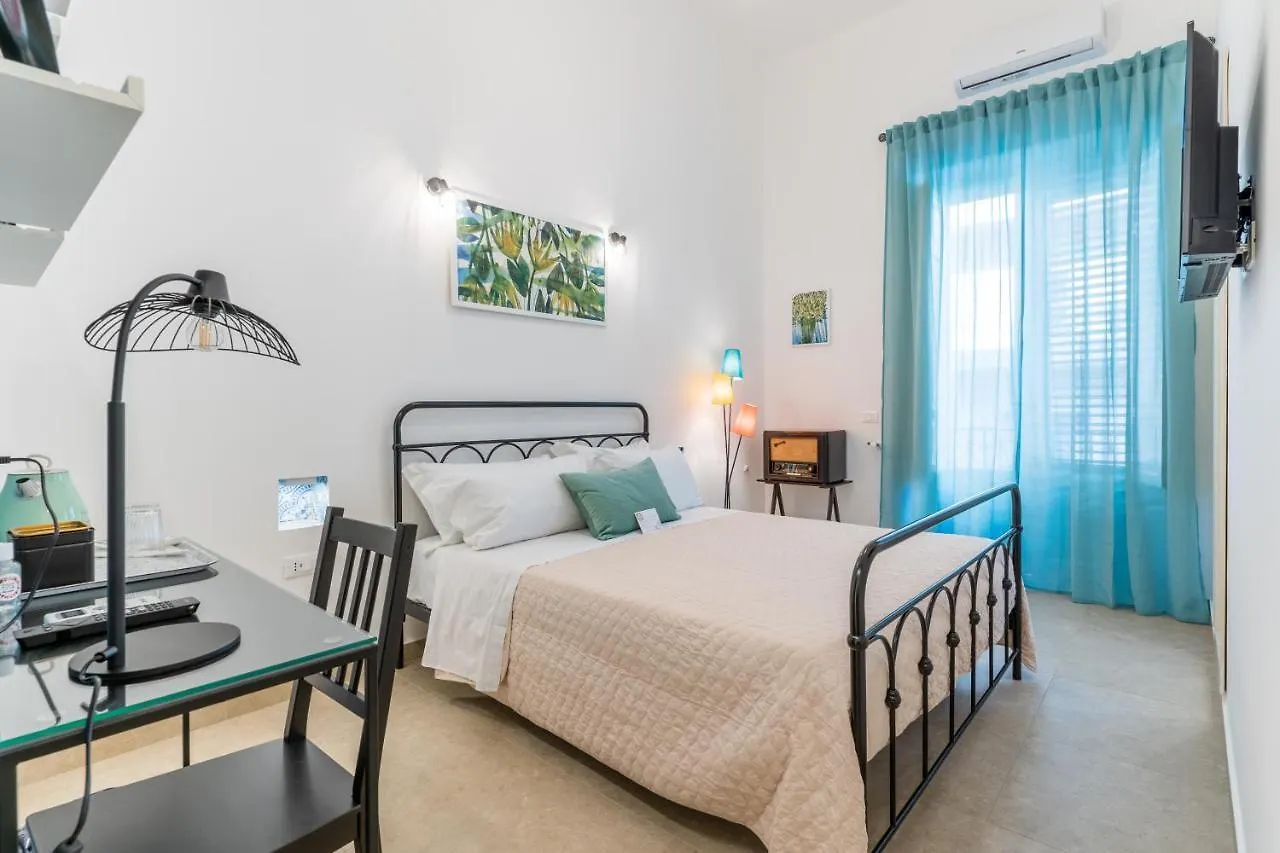 ** לינה וארוחת בוקר פלרמו Mama Tita Rooms And Breakfast איטליה